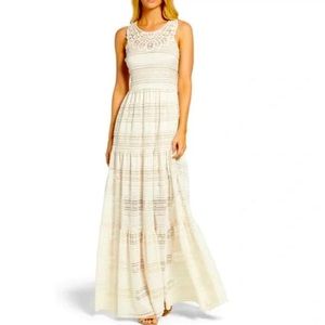 Nordstrom Eliza J size 2 perfect little cream lace dress